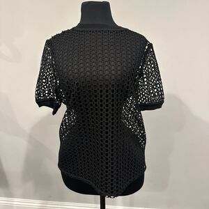 Elie Tahari Women’s Crochet Black Shortsleeved Shirt Size Medium